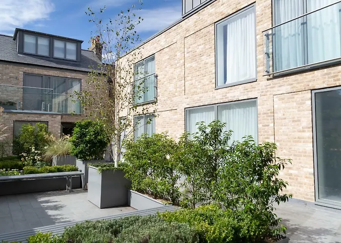 Citystay - Midsummer Mews